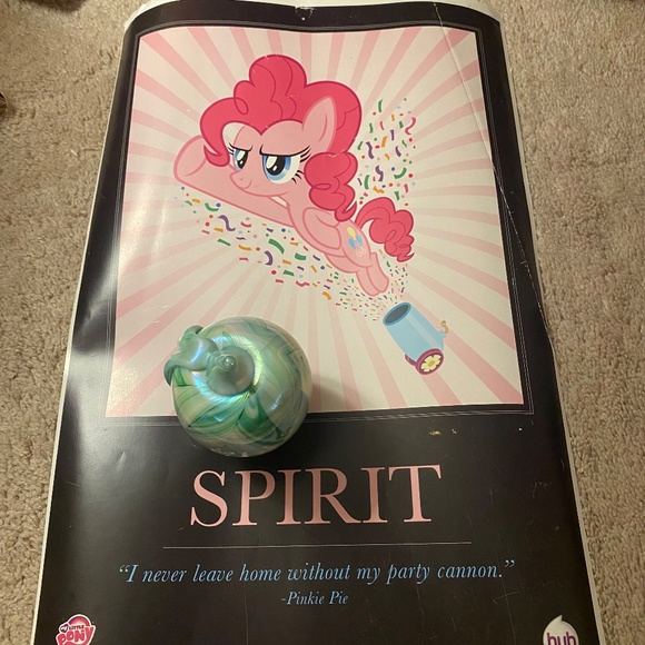 My Little Pony: San Diego Comic Con 2011 Motivational Posters Set of 8 VERY RARE - Picture 5 of 13